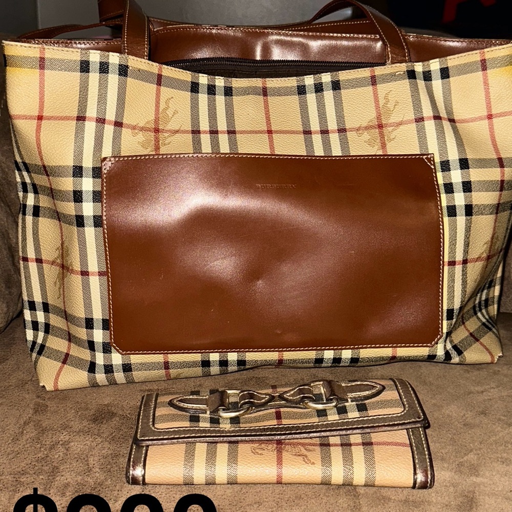 Burberry shoulder bag and wallet